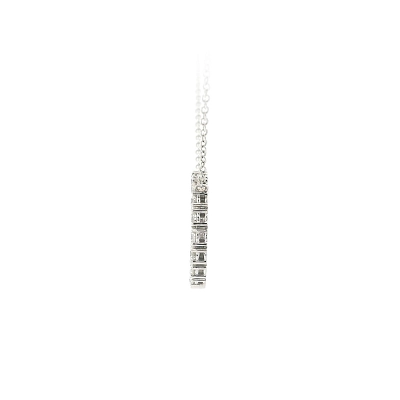 Timeless White Gold Necklace with Diamonds