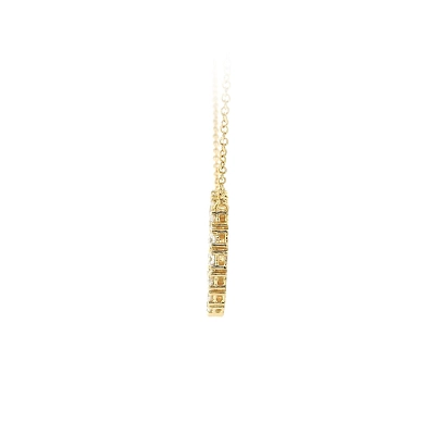 Luxury Necklace with Golden Circle and Diamonds