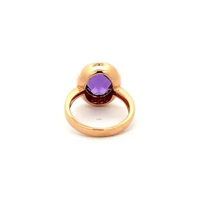 Gold Ring with Oval Amethyst