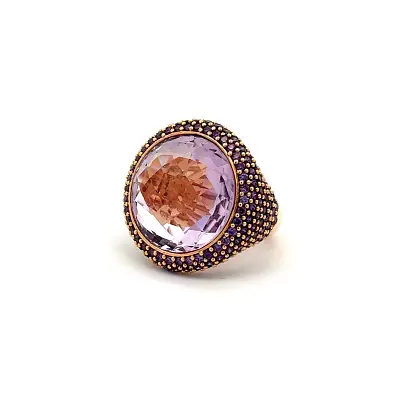 Gold Ring with Purple Amethyst