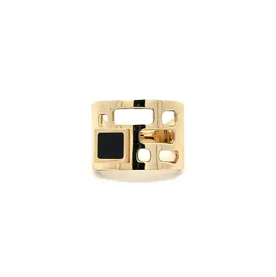 Gold Exclusive Ring with Onyx