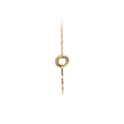 Timeless Pendant with Flower Motif