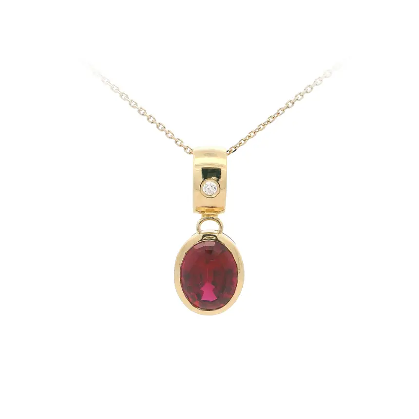 Elegant Pendant with Ruby and Diamond in Smooth Gold Setting