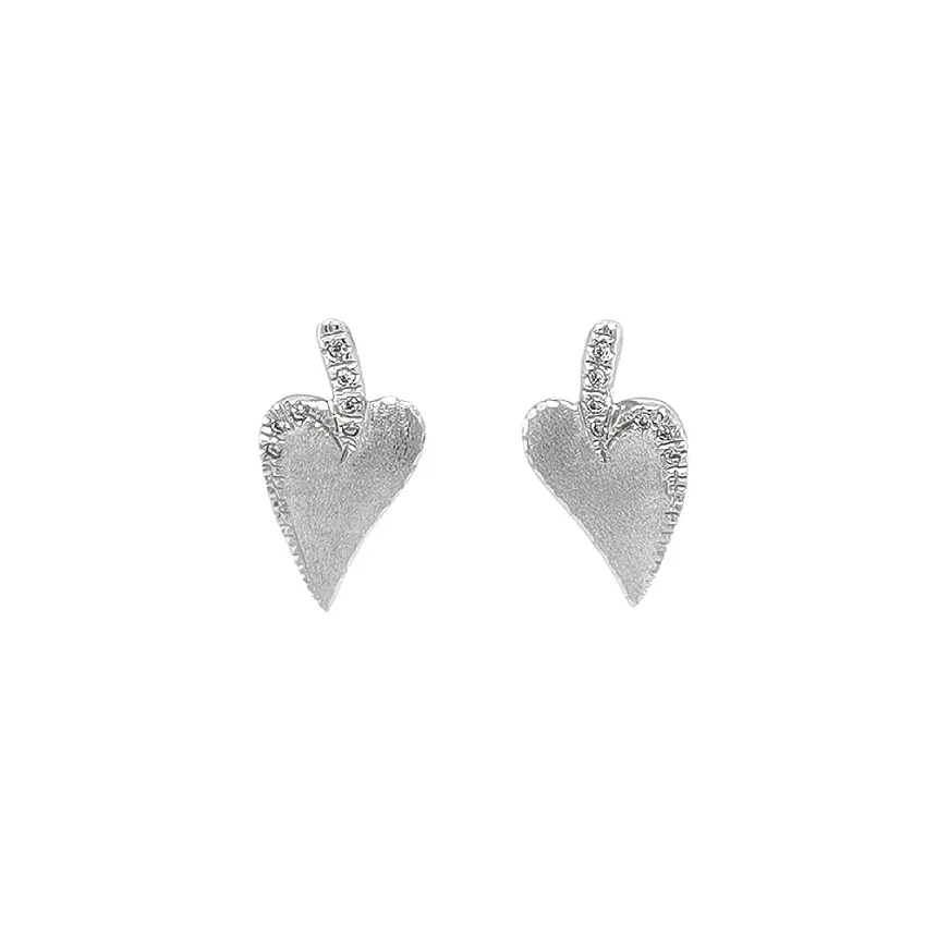 Heart shaped earrings in White Gold with Zircones