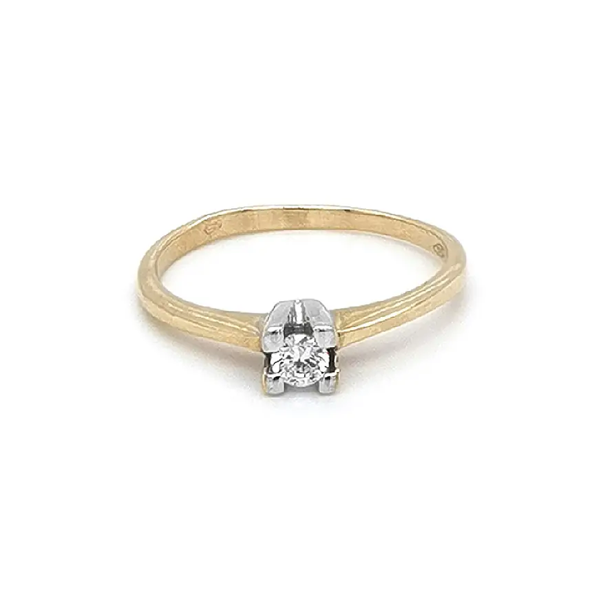 Engagement Ring with Zircon made of Combined Gold