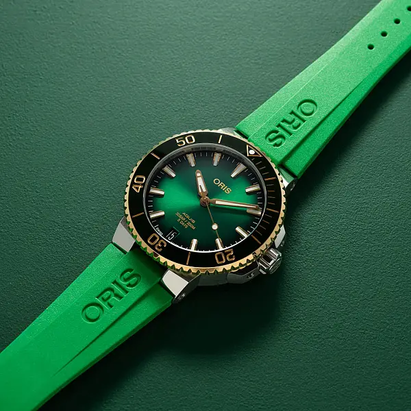 Oris Aquis Date Caliber 400 01 400 7769 6357-07 4 22 77FC