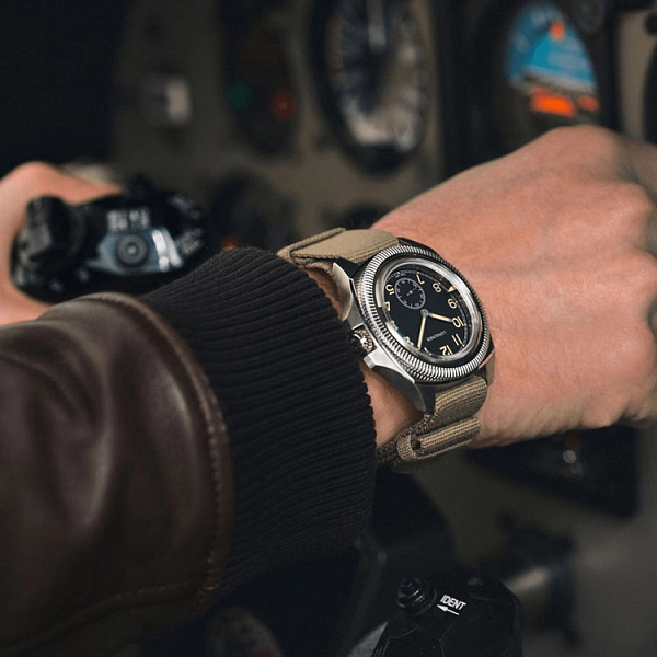 Longines Pilot Property L2.838.4.53.9
