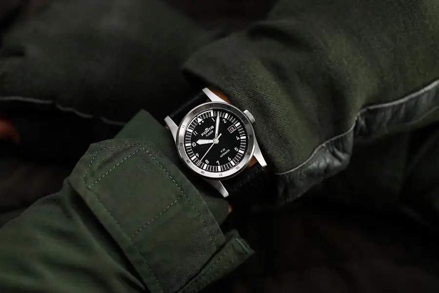 Fortis Flieger F-39 Black on Aviator Strap F4220016