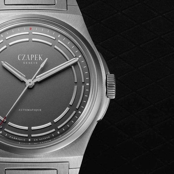 Cap Antarctique Titanium Dark Sector