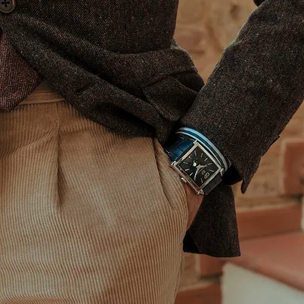 Vintage 1945 Infinity Edition