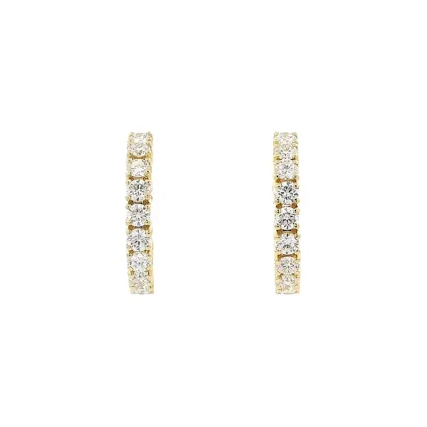 Timeless Round Earrings made of Gold and Diamonds