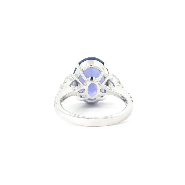 White Gold Ring with Tanzanite and Diamonds in Heart Shape