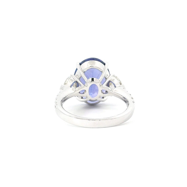 White Gold Ring with Tanzanite and Diamonds in Heart Shape