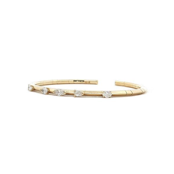 Diamond cuff bracelet made of 18kt yellow gold, 0,79 ct