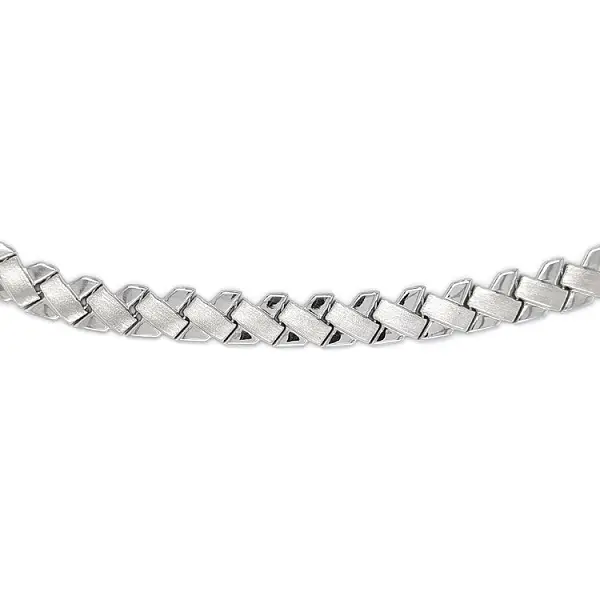 Women’s white gold necklace