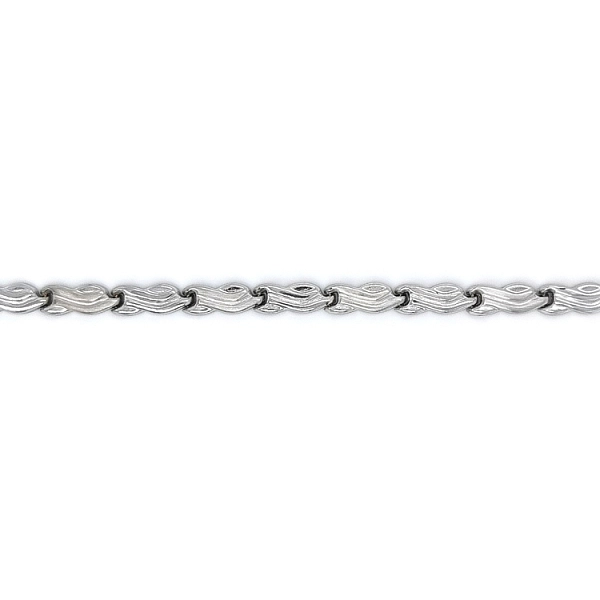 Women’s white gold necklace