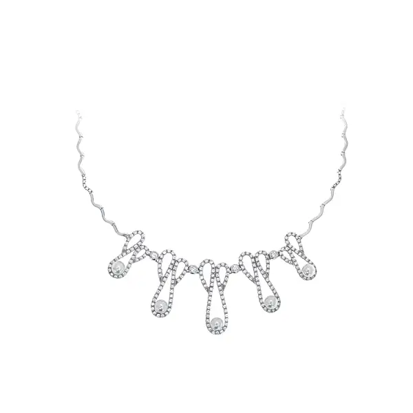 Women’s white gold necklace