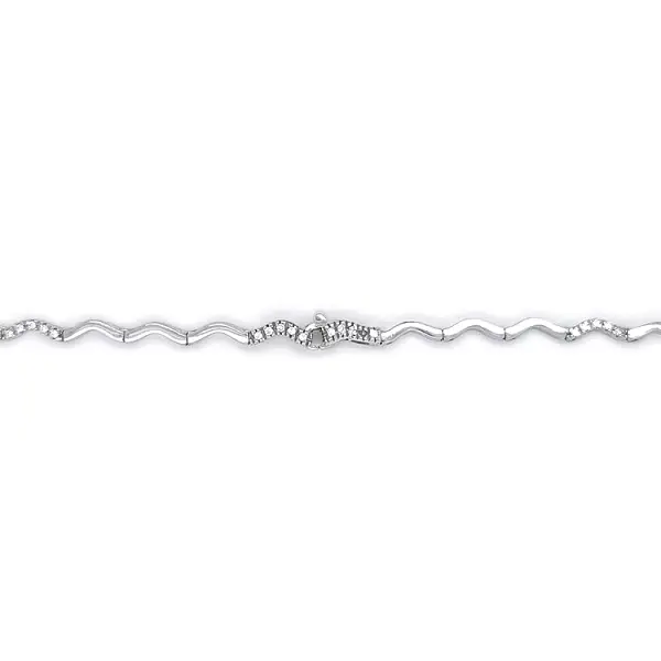 Women’s white gold necklace