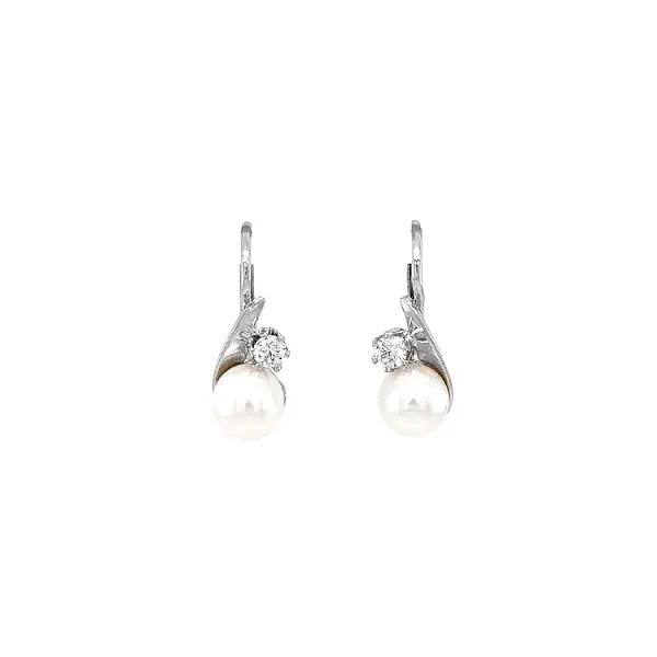 Elegant earrings with pearl and zirconia