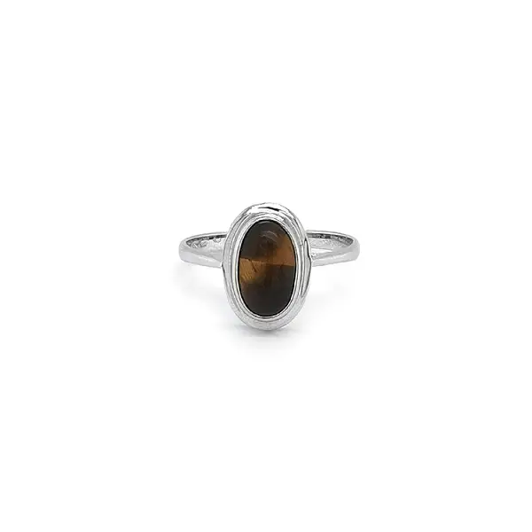 Elegant white gold ring with tiger’s eye