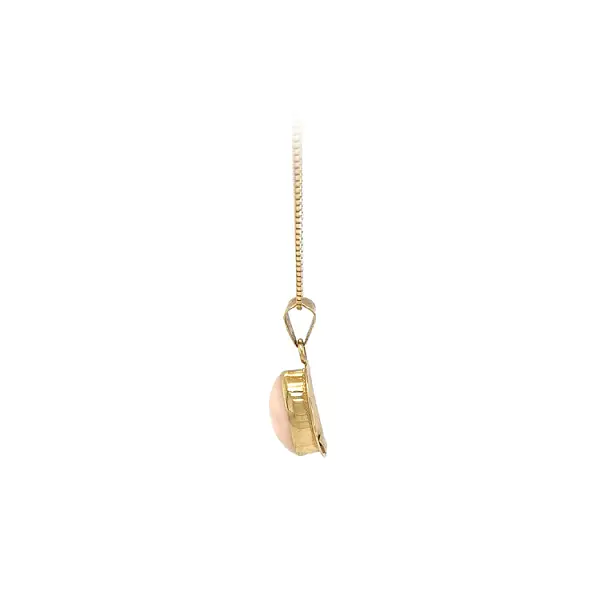 Exclusive Gold Pendant with Coral