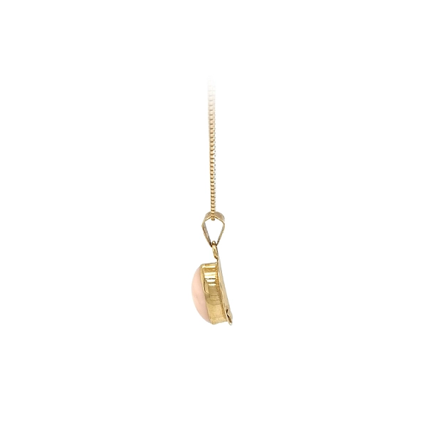 Exclusive Gold Pendant with Coral