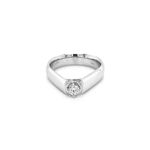 Gold Engagement Ring with Diamond