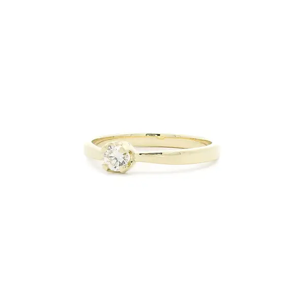 Minimalist Yellow Gold Engagement Ring with Diamond