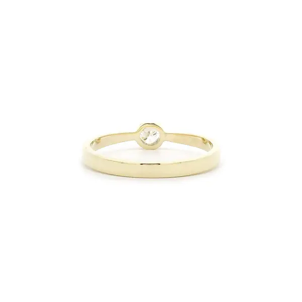 Minimalist Yellow Gold Engagement Ring with Diamond