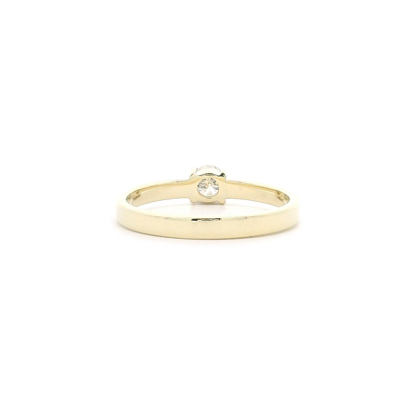 Gold Engagement Ring with Diamond