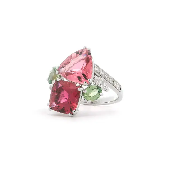 18kt White Gold Ring with Tourmalines, Sapphires and Diamonds