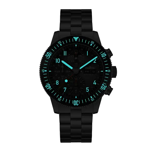 Fortis Novonaut N-42 Legacy Edition on Block Bracelet F2040008