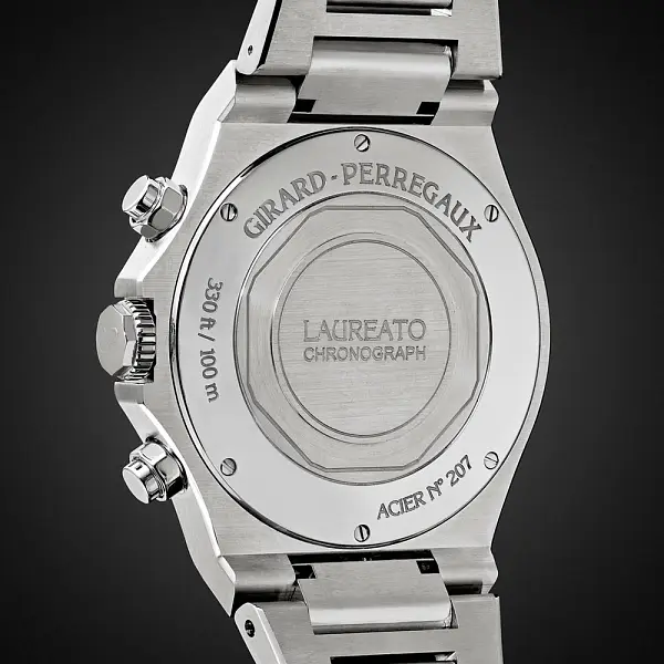 Girard-Perregaux Laureato Chronograph 42mm 81020-11-131-11A