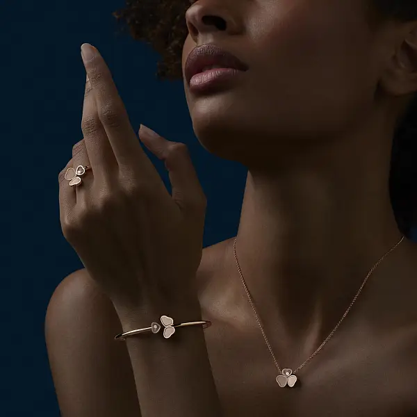 Gold Ring Chopard Happy Hearts 82A083-5710