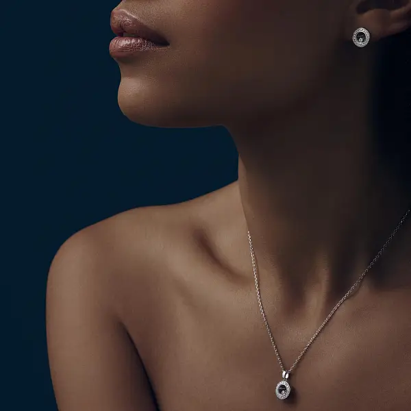 Gold Pendant Chopard Happy Diamonds 79A017-1201