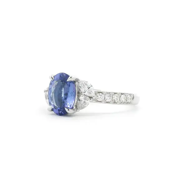White Gold Ring with Oval Tanzanite and Diamonds