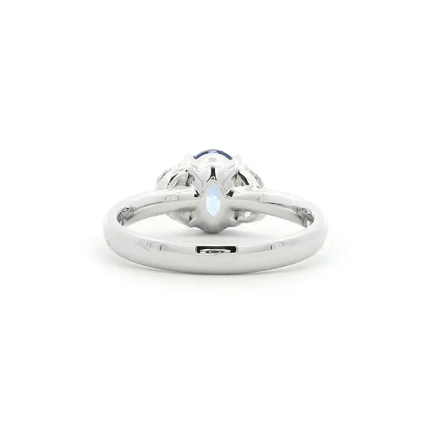 White Gold Ring with Oval Tanzanite and Diamonds
