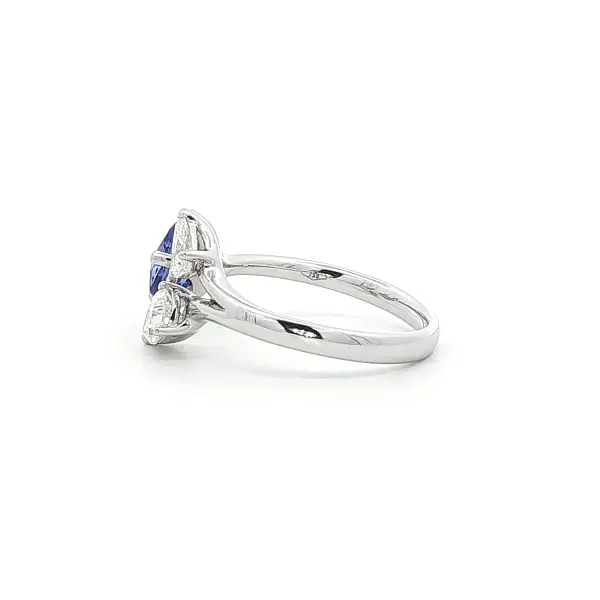 White Gold Ring with Pear-Shaped Tanzanite and Diamonds