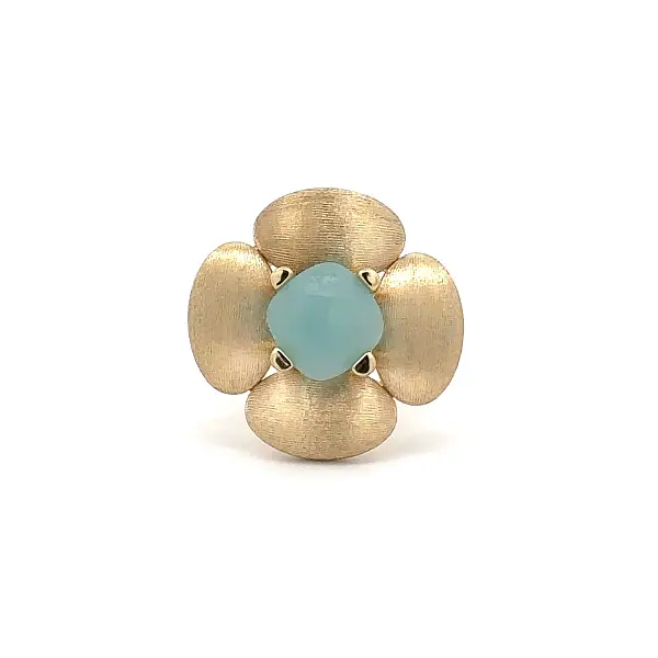 Gold ring with cushion-cut aquamarine