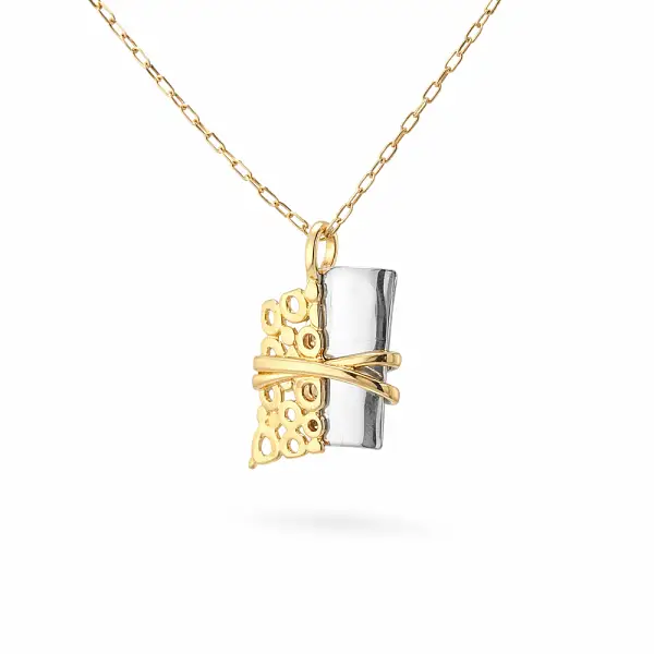 Gold Pendant with Filigree Pattern