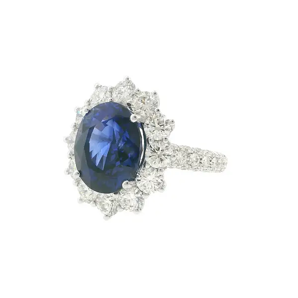 Gold Ring with Sapphire and Diamonds