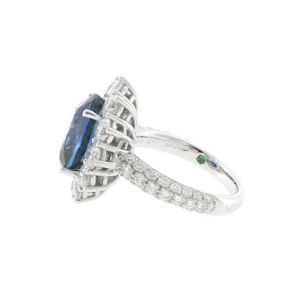 Gold Ring with Sapphire and Diamonds