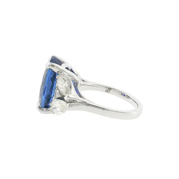 Exclusive ring with natural 13.35 ct tanzanite and diamonds in white gold