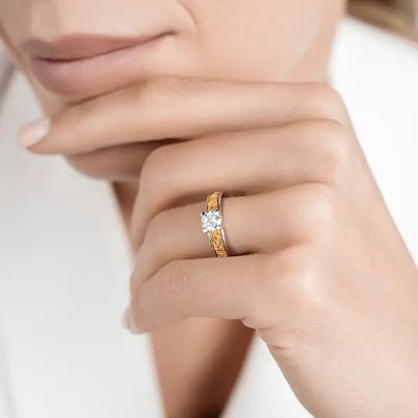 Carrera y Carrera Belleza Engagement Ring