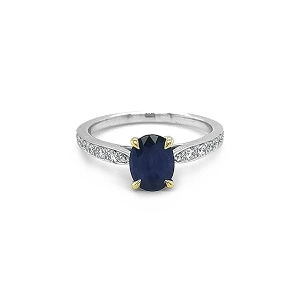 Gold Ring with Sapphire and Diamonds