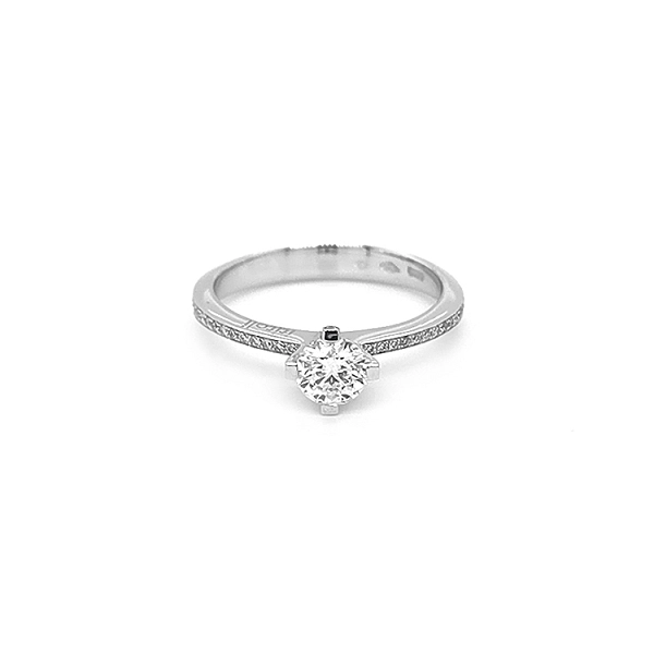Gold Engagement Prtsen with Diamond