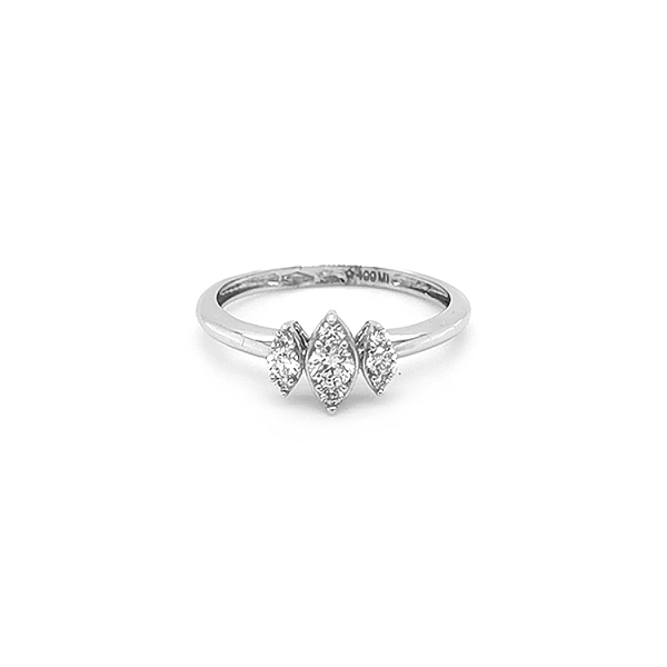 Gold Ring with Diamonds