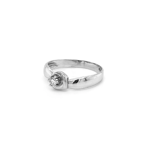 Gold Engagement Ring with Diamond