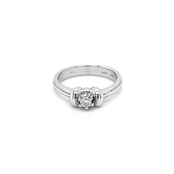 Gold Engagement Ring with Diamond