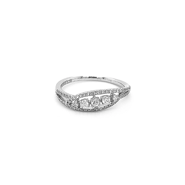 Gold Ring with Diamonds